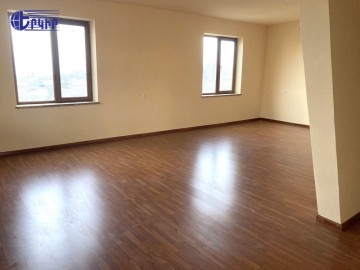 Houses Code: 3+502888