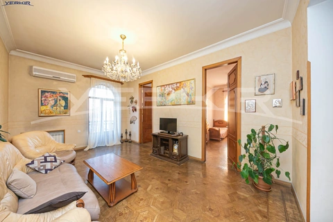 Բնակարաններ Կոդ` 1+8512796