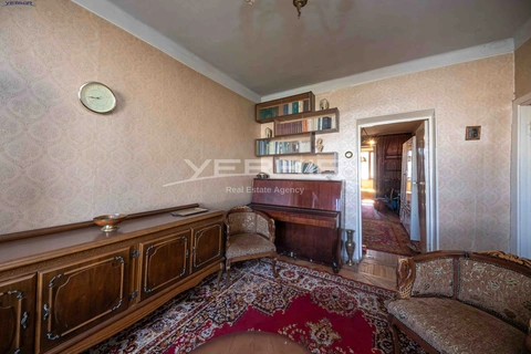 Apartments Code: 1+2798345