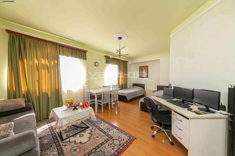 Apartments Code: 10+2825518