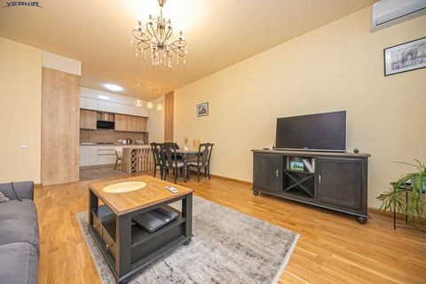 Apartments Code: 10+3978656