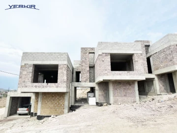 Houses Code: 5+512040