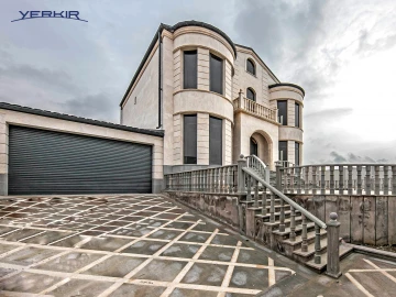 Houses Code: 3+515186