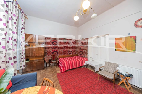 Apartments Code: 5+2120218