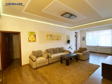 Բնակարաններ Կոդ` 3+318412