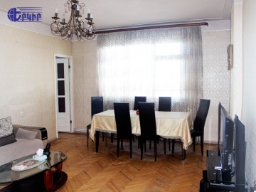 Apartments Code: 8+21194