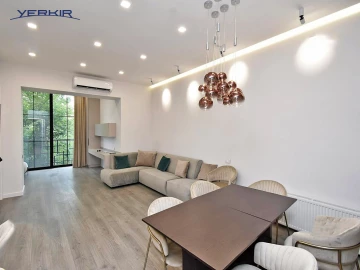 Apartments Code: 5+214833