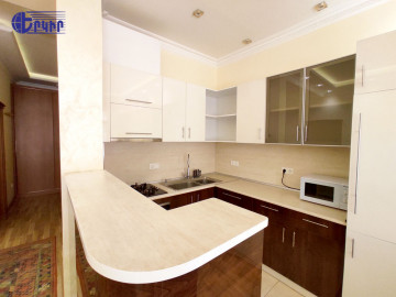 Բնակարաններ Կոդ` 3+303787