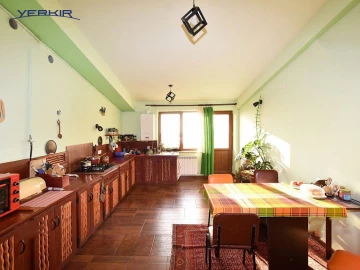 Բնակարաններ Կոդ` 5+807432