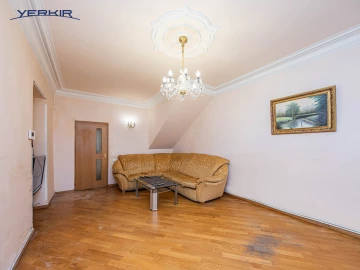 Առանձնատներ Կոդ` 5+513435