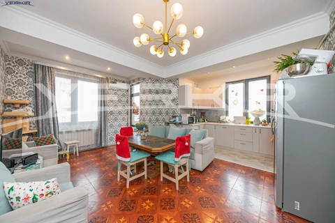 Բնակարաններ Կոդ` 3+4953851