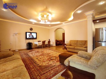 Apartments Code: 4+301370