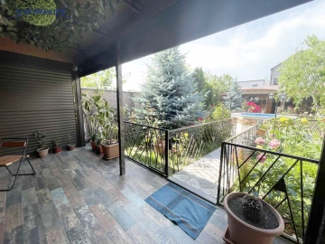 Houses Code: 2+518421