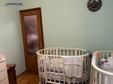 Բնակարաններ Կոդ` 10+220575