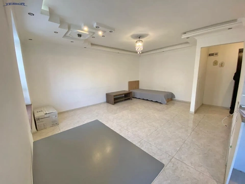 Apartments Code: 1+1715334