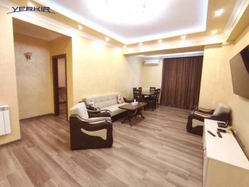 Բնակարաններ Կոդ` 5+308257