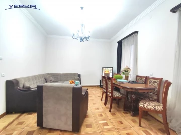 Houses Code: 4+50774