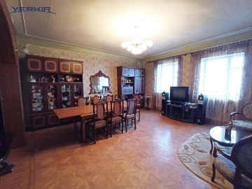 Առանձնատներ Կոդ` 10+515677