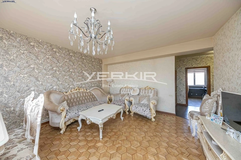 Բնակարաններ Կոդ` 5+3162617