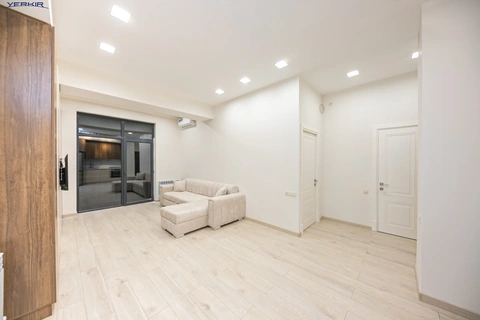 Apartments Code: 9+2903099