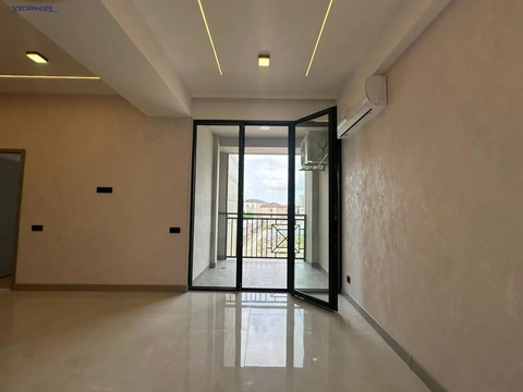 Բնակարաններ Կոդ` 9+3768613
