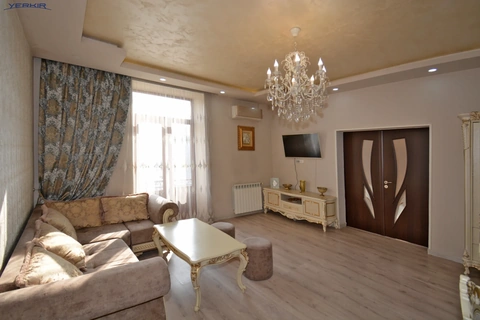 Apartments Code: 9+216339