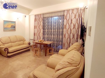 Բնակարաններ Կոդ` 5+22200