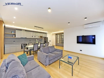 Բնակարաններ Կոդ` 5+312443