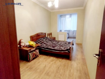 Բնակարաններ Կոդ` 2+206610