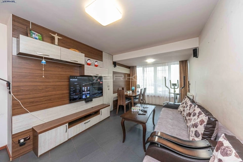 Apartments Code: 9+3180269