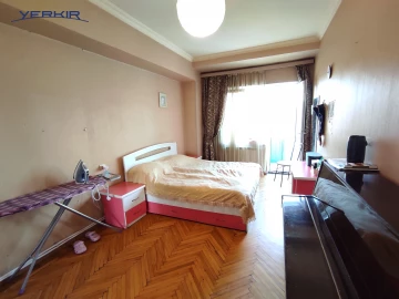 Բնակարաններ Կոդ` 5+213348