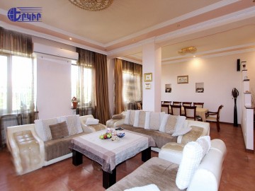 Houses Code: 2+50959