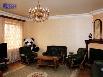 Բնակարաններ Կոդ` 10+80008