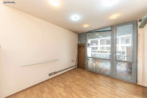 Commercial properties Code: 3+7791590