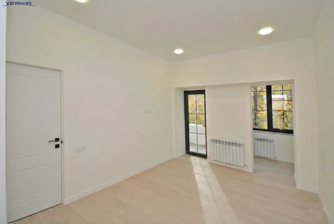 Բնակարաններ Կոդ` 9+2198129