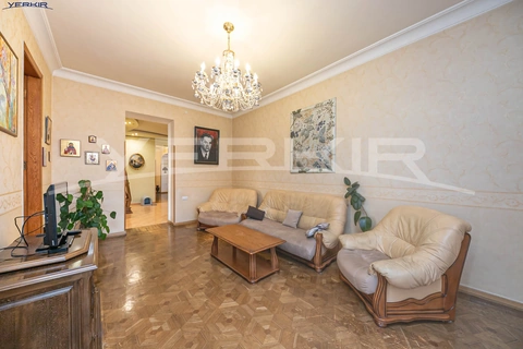 Բնակարաններ Կոդ` 1+8512796