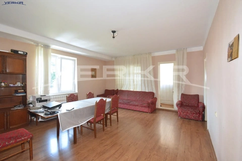 Բնակարաններ Կոդ` 10+3912468