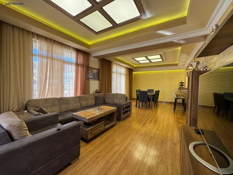 Apartments Code: 5+806314