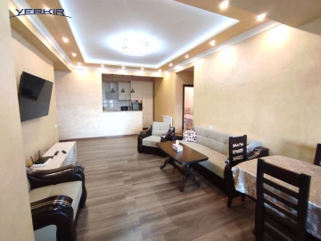 Բնակարաններ Կոդ` 5+308257