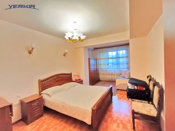 Բնակարաններ Կոդ` 4+210285