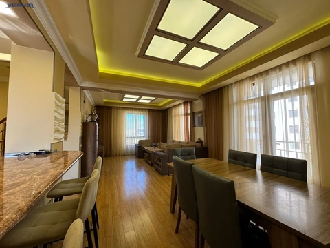 Apartments Code: 5+806314