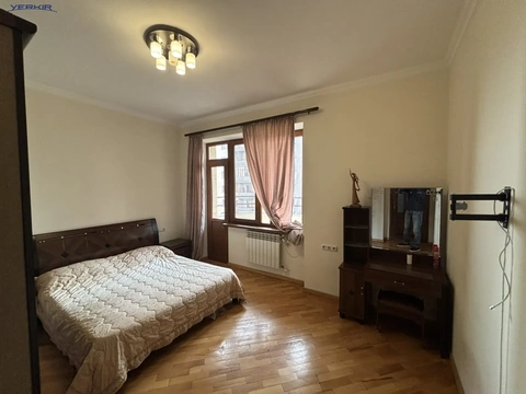 Բնակարաններ Կոդ` 9+3767840