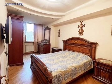 Բնակարաններ Կոդ` 5+305961