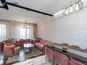 Apartments Code: 5+318793