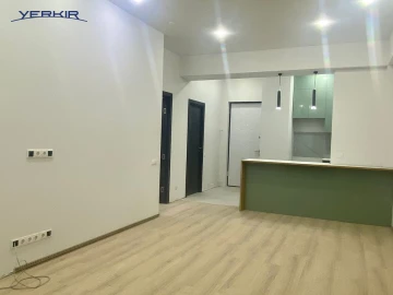 Apartments Code: 9+217167