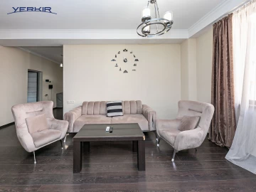 Բնակարաններ Կոդ` 9+319901