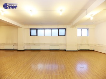 Commercial properties Code: 4+90938