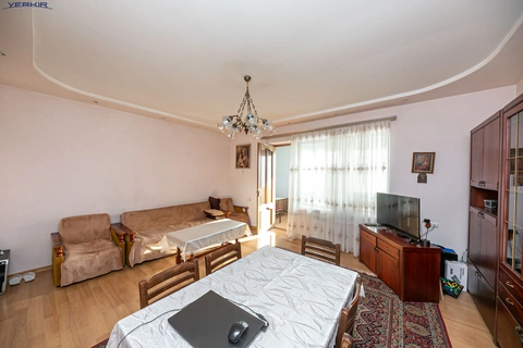 Բնակարաններ Կոդ` 10+2624743