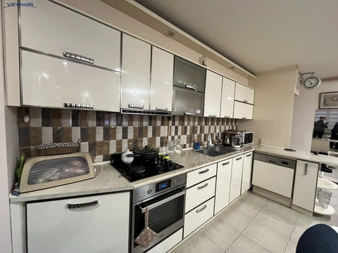 Apartments Code: 10+2477852