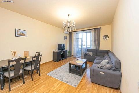 Apartments Code: 10+3978656